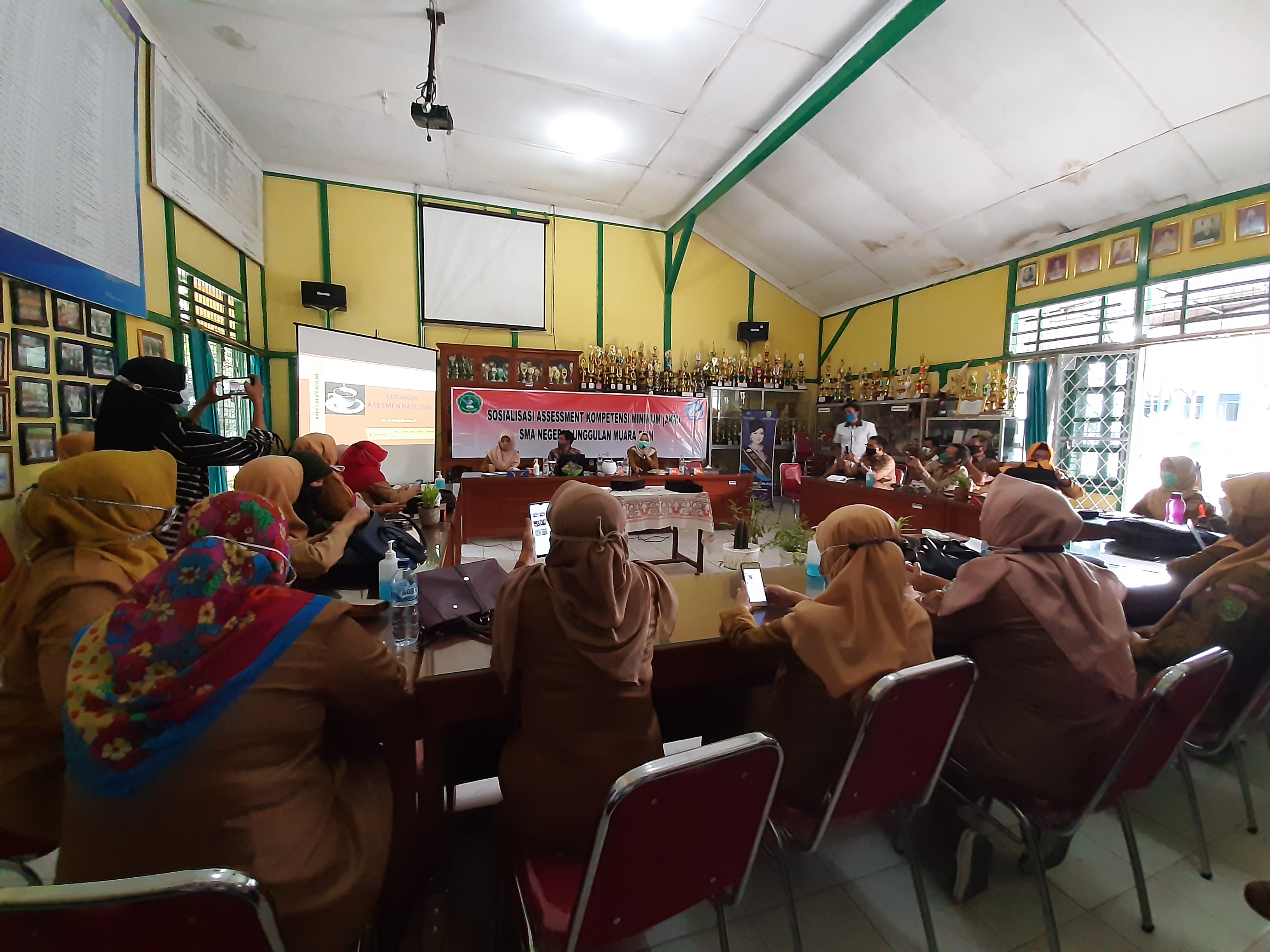 NGOPI ( Ngobrol Pintar ) Bareng Guru Smansa!